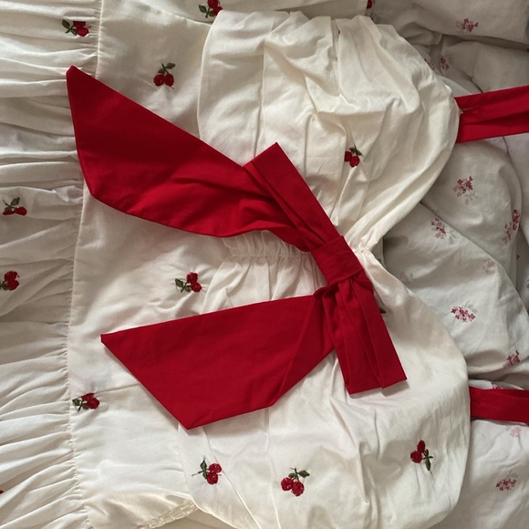 Unique Vintage Golightly Dress in cherry print - Picture 5 of 5